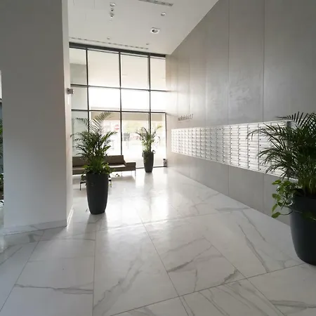 Aparthotel New - Zone - Old Town - Angel River