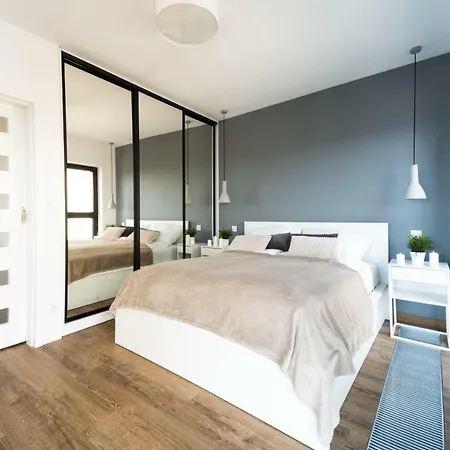 Aparthotel New - Zone - Old Town - Angel River